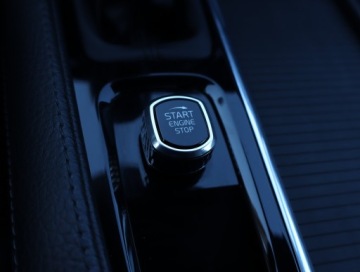 Volvo V90 II Kombi 2.0 D4 190KM 2017 Volvo V90 Cross Country D4 2.0 AWD, 187 KM, 4X4, zdjęcie 19