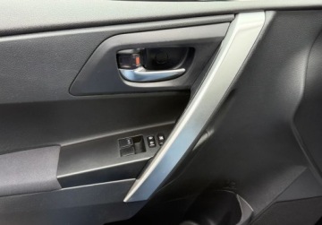 Toyota Auris II Touring Sports Valvematic 130 132KM 2014 Toyota Auris salon Polska, serwis ASO 1.6 Benzyna 132KM, zdjęcie 5