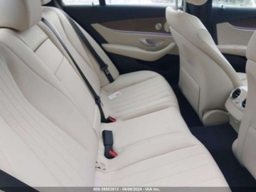 Mercedes Klasa E W214 2023 Mercedes-Benz Klasa E 350, 2023r., 4x4, 2.0L 2.0 Benzyna 255KM, zdjęcie 9