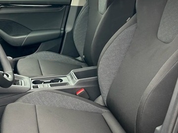 Skoda Octavia IV Liftback 1.5 TSI EVO 150KM 2025 SKODA Octavia Edition 130 Essence 1.5 TSI DSG 150KM 2025, zdjęcie 4