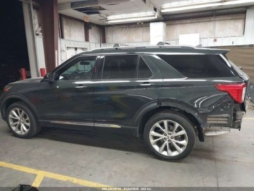 Ford Explorer VI 2022 Ford Explorer Platinum 2022 3.0 Benzyna 400KM, zdjęcie 2