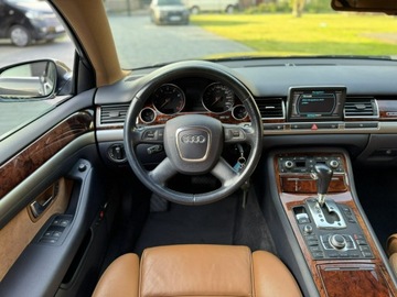 Audi A8 D3 Sedan 4.2 V8 335KM 2005 Audi A8 4.2MPI Quattro Long Mały przebieg, zdjęcie 18