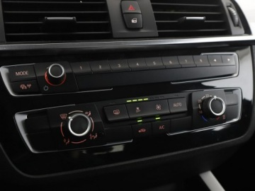 BMW Seria 1 F20-F21 2018 BMW 118 Automat, Czujniki, Aut.klima, Navi,, zdjęcie 25