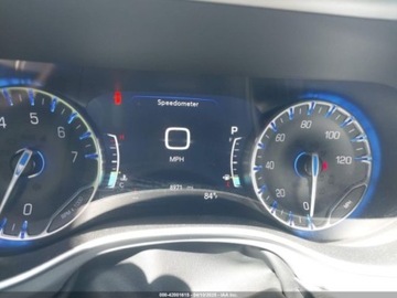 Chrysler Pacifica II 2024 Chrysler Pacifica Touring L, 2024r., 4x4, 3.6L 3.6 Benzyna 287KM, zdjęcie 8