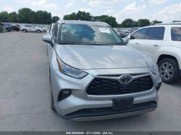 Toyota Highlander III 2022 Toyota Highlander 2022r, Platinum, 3.5L, 4x4 3.5 Benzyna 295KM, zdjęcie 2