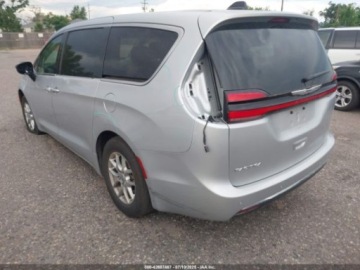 Chrysler Pacifica II 2024 Chrysler Pacifica Touring L 2024 3.6 Benzyna 287KM, zdjęcie 3