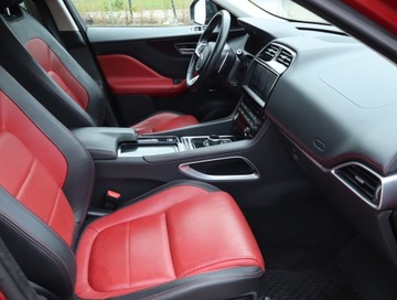 Jaguar F-Pace SUV 2.0 i4D 180KM 2017 Jaguar F-Pace 20d, Salon Polska, 177 KM, 4X4, zdjęcie 8