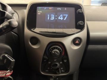 Toyota Aygo II Hatchback 5d 1.0 VVT-i 69KM 2015 Toyota Aygo 1.0 VVT-i X-play II (2014-) Toyota Ayg, zdjęcie 15