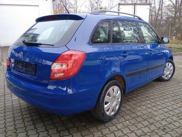 Skoda Fabia II Kombi 1.2 70KM 2008 Skoda Fabia 1.2 Combi PROSTA benzyna KLIMATYZACJA 157 tys. przebiegu 1.2, zdjęcie 10