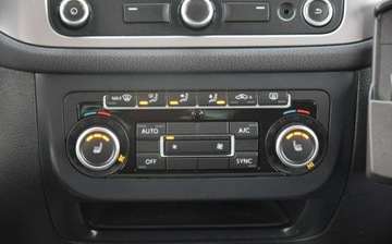 Volkswagen Tiguan I SUV Facelifting 2.0 TDI CR DPF BlueMotion 140KM 2015 Volkswagen Tiguan 2.0D Automat 4x4 2015r Navi Kamera Oryginal lakier Sprow, zdjęcie 28