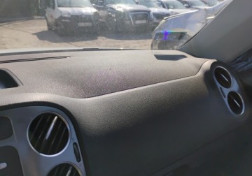 Volkswagen Tiguan I SUV 2.0 TDI CR DPF 140KM 2008 Volkswagen Tiguan 2008r, 2.0 TDI. 4x4. AUTOMAT. Uszkodzony lewy przod Poob, zdjęcie 15