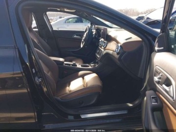 Mercedes GLA II 2020 Mercedes-Benz GLA 2020 r., 2,0L 4 MATIC 2.0 Benzyna 208KM, zdjęcie 8