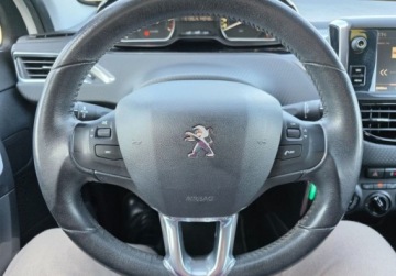 Peugeot 2008 I SUV Facelifting 1.2 PureTech 82KM 2017 Peugeot 2008 Peugeot 2008 1.2 Access Pierwszy Wlasciciel 1.2 82KM, zdjęcie 10