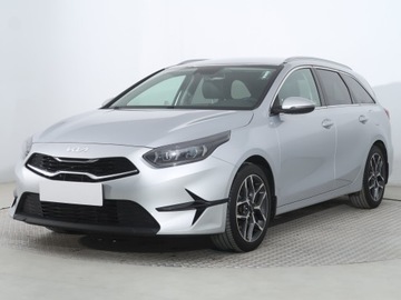 Kia Ceed III Kombi Facelifting 1.5 T-GDI 160KM 2022 Kia Ceed 1.5 T-GDI, Salon Polska, Serwis ASO, zdjęcie 1