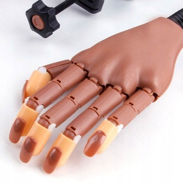sztuczna ręka do nauki manicure tipsy