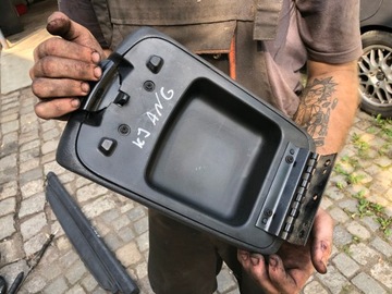 JEEP CHEROKEE LIBERTY KJ - LOKETNÍ OPĚRKA