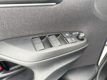 Toyota Yaris IV Hatchback 1.5 Hybrid Dynamic Force 116KM 2024 Toyota Yaris Cross Hybrid 1.5 Style Hybrid 1.5 Sty, zdjęcie 17