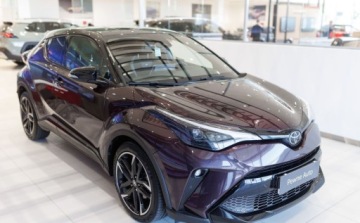 Toyota C-HR I Crossover Facelifting 1.8 Hybrid 122KM 2023 Toyota C-HR 1.8 Hybrid GPF GR Sport 1.8 Hybryda 122KM, zdjęcie 2