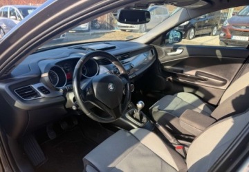 Alfa Romeo Giulietta Nuova II Hatchback 5d 1.4 TB 16v 120KM 2010 Alfa Romeo Giulietta Alfa Romeo Giulietta 1.4 Benzyna 120KM, zdjęcie 19