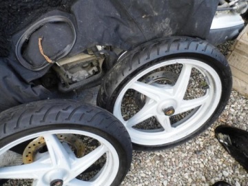 HONDA SH 125 09-12 ПЕРЕДНИЕ КОЛЕСНЫЕ ДИСКИ + ШИНА