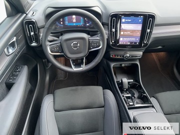 Volvo XC40 Crossover Facelifting 2.0 B4 197KM 2022 Volvo XC 40 Volvo XC40 PLUS Bright B4 (197 + 14KM), zdjęcie 26