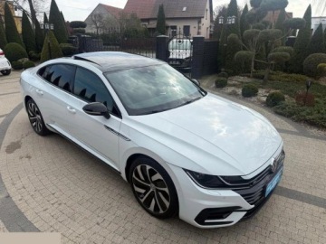 Volkswagen Arteon Fastback 2.0 TSI 190KM 2018 Volkswagen Arteon 2.0 TSI R-Line DSG 190KM 2018r, zdjęcie 1