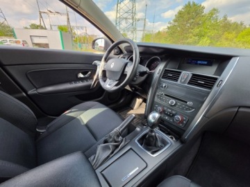 Renault Latitude 2.0 16v E85 140KM 2011 Renault Latitude 2.0 Benzyna 140KM I-Wlasciciel 90 tys.km Przebieg Idealny, zdjęcie 8