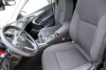 Opel Insignia I Sports Tourer 2.0 CDTI ECOTEC 130KM 2012 Opel Insignia Navi/6 Biegów/ Parktronic/BiXenon, zdjęcie 14