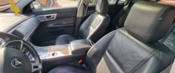 Jaguar XF II 2015 Jaguar XF 2015r, 2.0 Benzyna. Lekko przetarty bok. Jezdzi. 2.0 Benzyna, zdjęcie 6