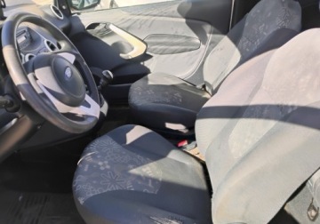Ford Ka III 1.2 Duratec 69KM 2012 Ford KA 2012r, 1.2 Benzyna. Uszkodzony tyl i lekko lewy przod. Jezdzi., zdjęcie 7