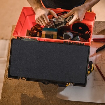 ЯЩИК ДЛЯ ИНСТРУМЕНТОВ ИЗ ТОЛСТОГО ПЕНА, КВАДРАТНЫЕ ВСТАВКИ ДЛЯ РАБОТЫ