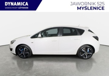 Opel Astra J GTC 1.4 Turbo ECOTEC 120KM 2015 Opel Astra 1.4 LPG 120KM M6 2015 r., przebieg tylko 141tys.km, serwisowany, zdjęcie 4