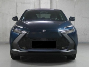 Toyota C-HR II SUV Plug-In 2.0  223KM 2025 Od ręki - Style 2.0 Hybrid Dynamic Force Plug-in 223KM | Podgrzewane fotele, zdjęcie 1