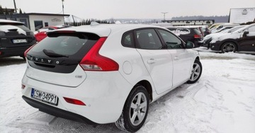 Volvo V40 II Cross Country 2.0 D2 DRIVE-E 120KM 2015 Volvo V40 2.0D 120kM Navi Bluetoth Tempomat Zarejestrowany Po Serwisie GWA, zdjęcie 2