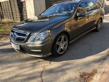 Mercedes Klasa E W212 Kombi AMG 63 AMG 525KM 2010 Mercedes E63 AMG COMBI 525KM 2010r Pierwszy właściciel Serwisowany w ASO, zdjęcie 1