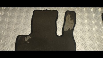 MERCEDES W205 ПЕРЕДНИЕ НАПОЛЬНЫЕ КОВРИКИ ЛЕВЫЙ ПРАВЫЙ AMG