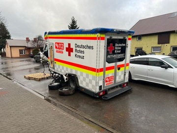 ZABUDOWA KARETKI AMBULANCE MERCEDES SPRINTER II