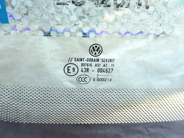 SKLO (OKNO) ČELNÍ PŘEDNÍ VW JETTA VI 6 5C6