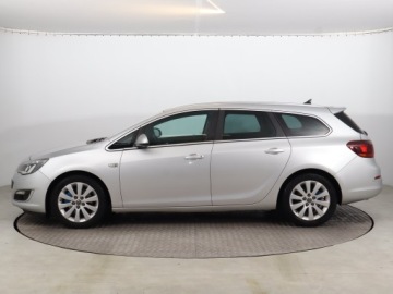 Opel Astra J Sports Tourer Facelifting 1.6 CDTI ecoFLEX 110KM 2014 Opel Astra 1.6 CDTI, Navi, Xenon, Klima, zdjęcie 2