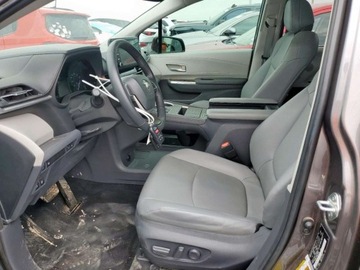 Toyota Sienna III 2021 Toyota Sienna XLE 2021 2.5l 2.5 Hybryda 245KM, zdjęcie 7
