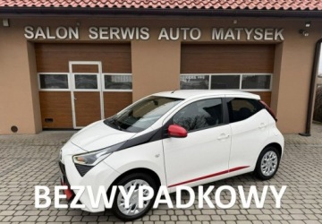 Toyota Aygo II Hatchback 3d Facelifting 1.0 VVT-i 72KM 2019 Toyota Aygo 1,0 72KM Klimatyzacja Benzyna 72KM