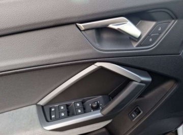 Audi Q3 II SUV 2.0 40 TFSI 190KM 2025 Audi Q3 40TFSI 190KM Quattro S Line Stronic ACCKamera360WebastoHak 2.0, zdjęcie 38