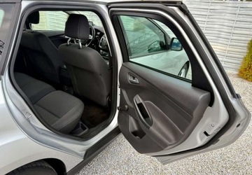 Ford Focus III Kombi 1.0 EcoBoost 100KM 2012 Ford Focus Ford Focus 1.0 EcoBoost 99g Start-Stopp-System Business Edition, zdjęcie 31