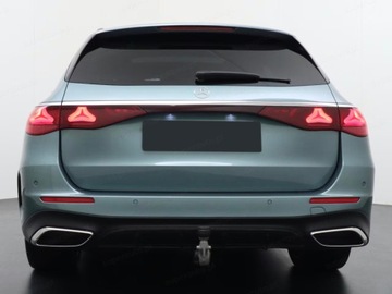 Mercedes Klasa E W214 Sedan 2.0 220d 197KM 2025 220 d 4-Matic AMG Sedan 2.0 (197KM) 2025, zdjęcie 2