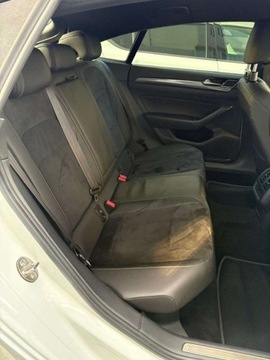 Volkswagen Arteon Fastback 2.0 TSI 190KM 2019 Volkswagen Arteon R-Line 2.0 TSI 190 KM Salon PL Kamera360 Alacantara, zdjęcie 23