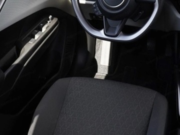 Suzuki Swift VI Hatchback Facelifting 1.2 DualJet SHVS 83KM 2025 SUZUKI Swift 1.2 Dualjet SHVS Elegance CVT Hatchback 83KM 2025, zdjęcie 4