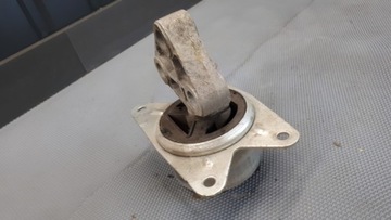 90575457 UCHYCENÍ ULOŽENÍ MOTORU ASTRA II G 1.7