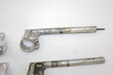 CBR 1000 F SC24 Зажим на руле справа слева