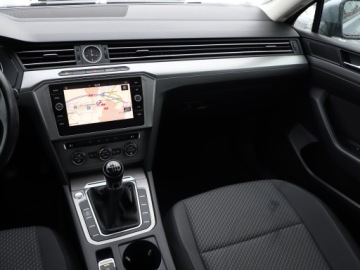 Volkswagen Passat B8 Limousine 2.0 TDI BlueMotion Technology 150KM 2017 VW Passat 2.0 TDI, Salon Polska, Navi, Klima, zdjęcie 7