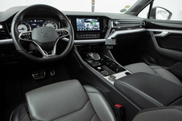 Volkswagen Touareg III SUV 3.0 V6 SCR TDI 286KM 2022 Volkswagen Touareg R-Line 3.0 TDI 286 KM Masaz Hak Salon PL Autotrade, zdjęcie 23